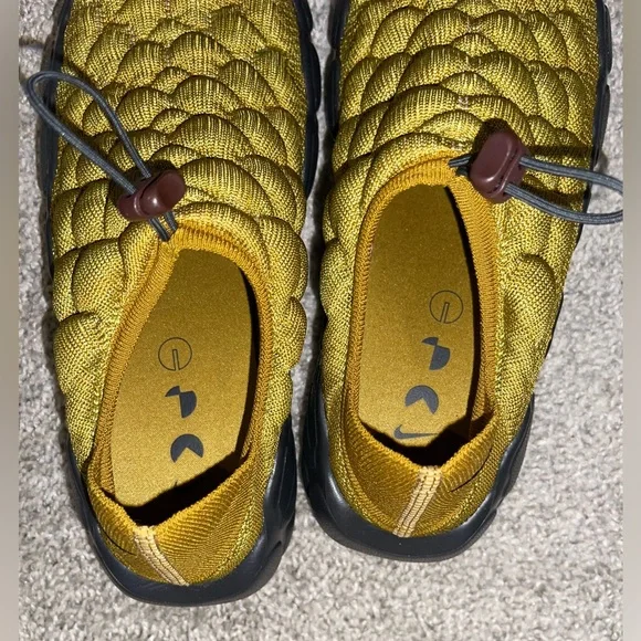 SOLD❗️Nike flyknit haven moss color shoes - Picture 3 of 8